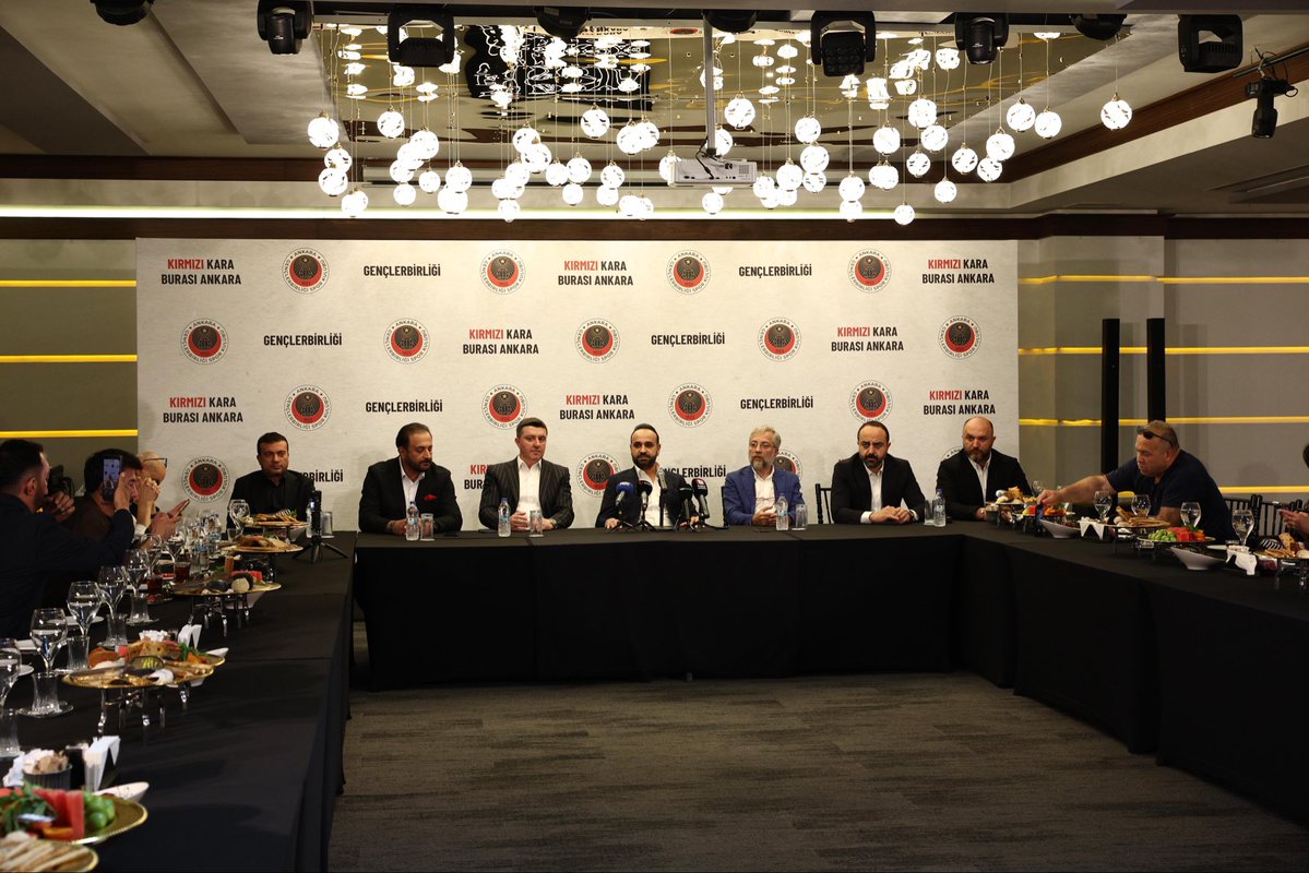 aliosmanavsr's tweet photo. Bugün, büyük bir onur ve sorumlulukla Gençlerbirliği Başkan Adaylığı açıklamamızı gerçekleştirdik.

Katılım sağlayan kıymetli basın mensuplarına, destek veren tüm dostlarımıza, yol arkadaşlarıma ve camiamıza gönülden teşekkür ediyorum. Bu yolculuğun kulübümüzü gelecek günlere taşıyacağından eminim.

İnşallah daha güçlü bir Gençlerbirliği için hep birlikte çalışacak, bu benzersiz kulübü hak ettiği başarılara ulaştıracağız.

#SadeceGençlerbirliği