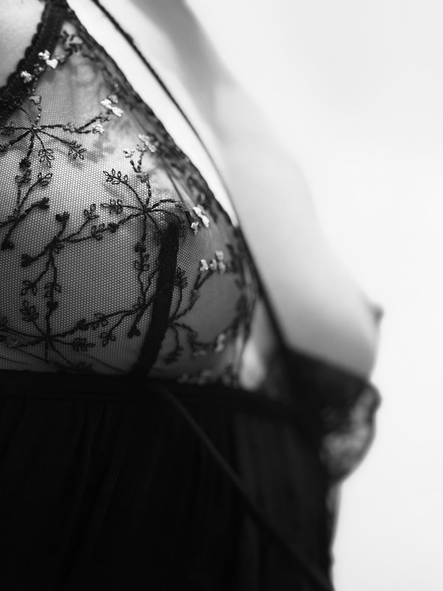 lisa_mts05's tweet photo. You like it ? 🤭
Follow for more 🔥
#boobs #french #bdsm #godess https://t.co/XYBTUb9ARF