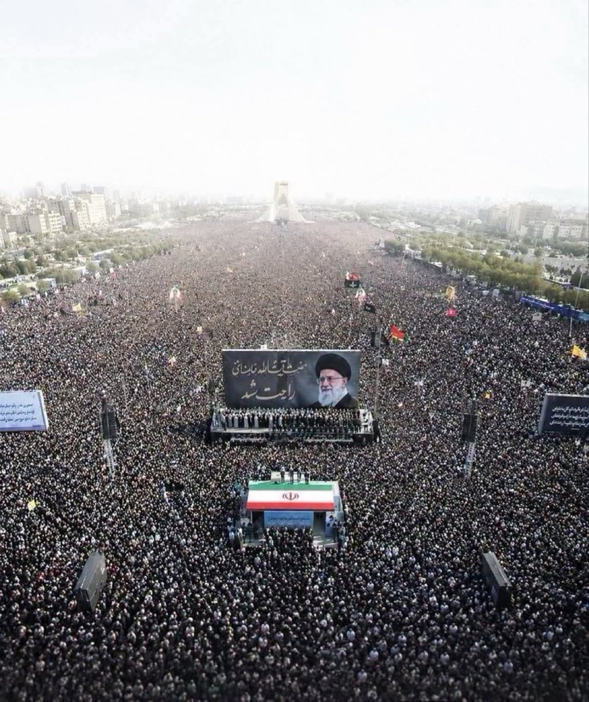 ali123ha2's tweet photo. 47 years until you managed to assassinate Khamenei.

But there are 20 million Khameneis present in the middle of the arena. How long would it take to bring them down?

Think carefully.
#ALIKHAMENEI https://t.co/sniKVDyjtY