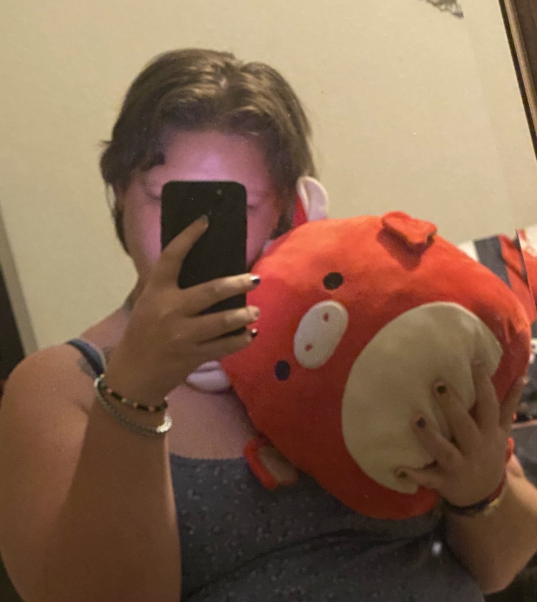 naivenini's tweet photo. haii !! not new to #nsfwtwtًً 

       * nini !!
       * 22 , she / her , bi <3
       * switch with heavy sub lean
       * hard &amp; soft kinks
       * plus size
       * dms open , gimme moots !

movie buff , music nerd &amp; teacher , star wars fan &amp; yapper !! https://t.co/US08lRzgcO