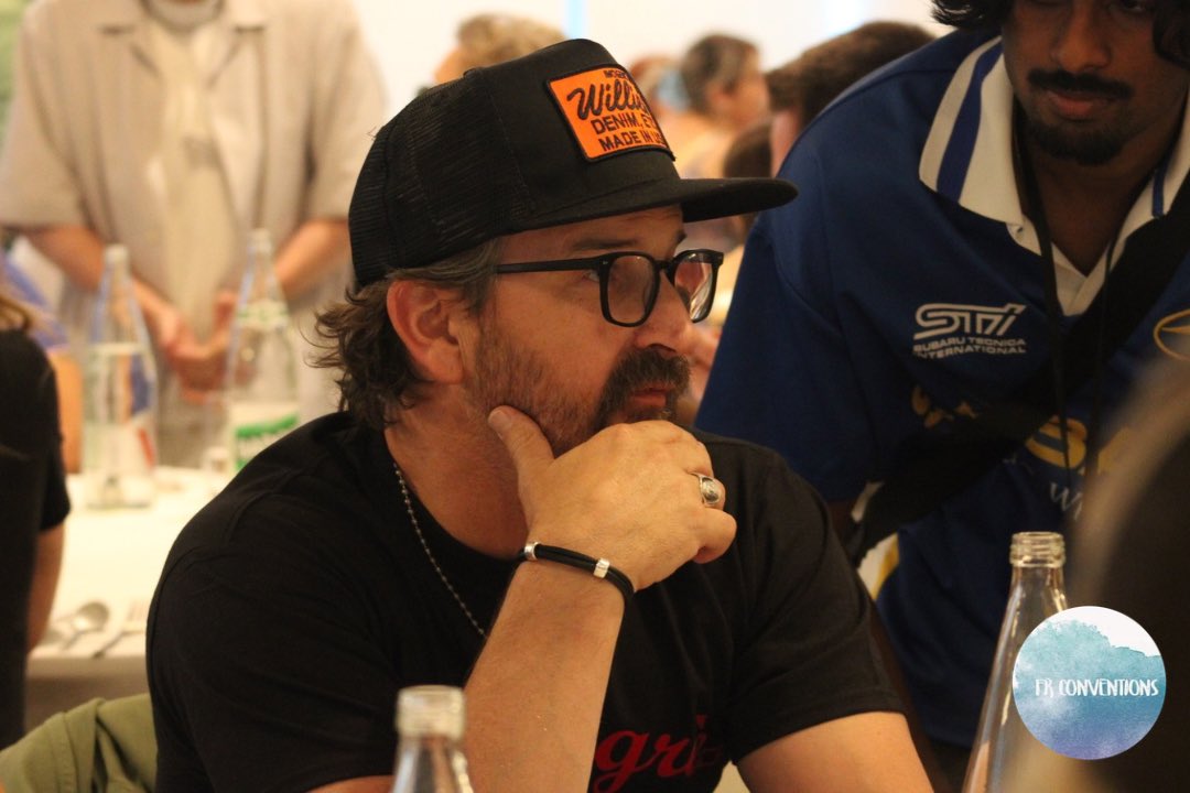 FrConventions tweet picture