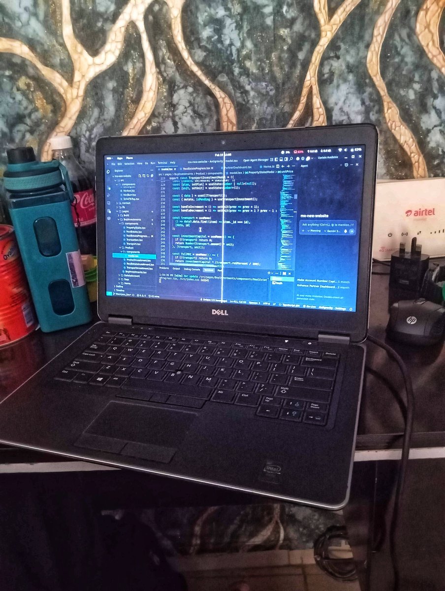 uniquedevelopR's tweet photo. The hours I have spent debugging lately would be enough to build a product, publish it and scale it to at least 100 users https://t.co/Gx8bwVaGtX