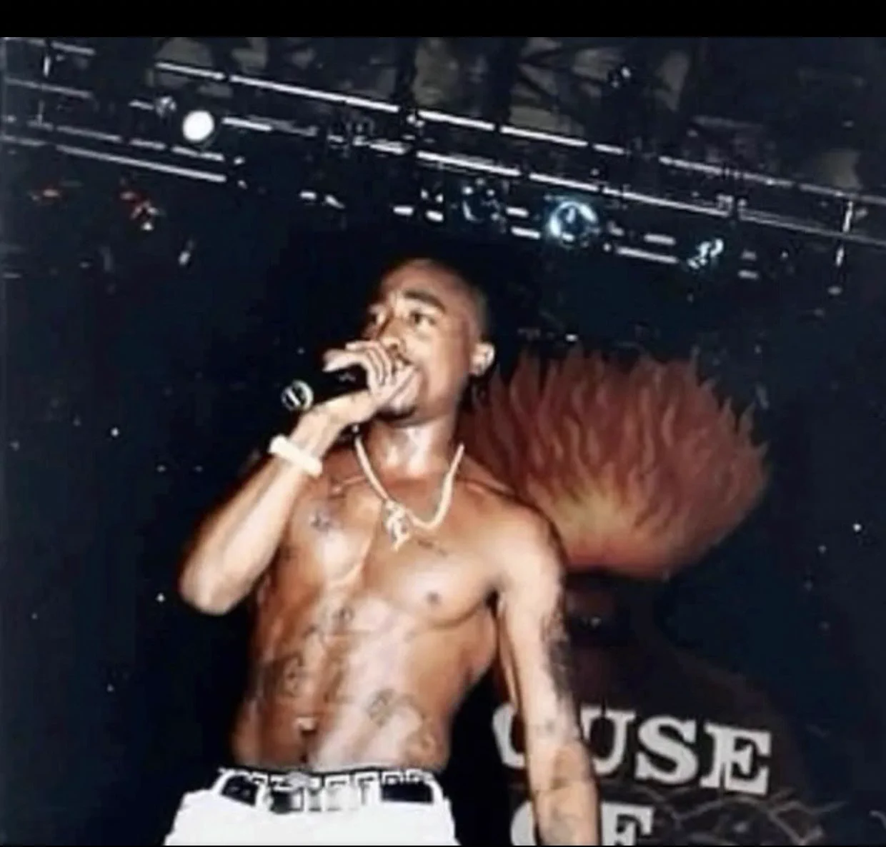 2PAC (@2PAC) / X