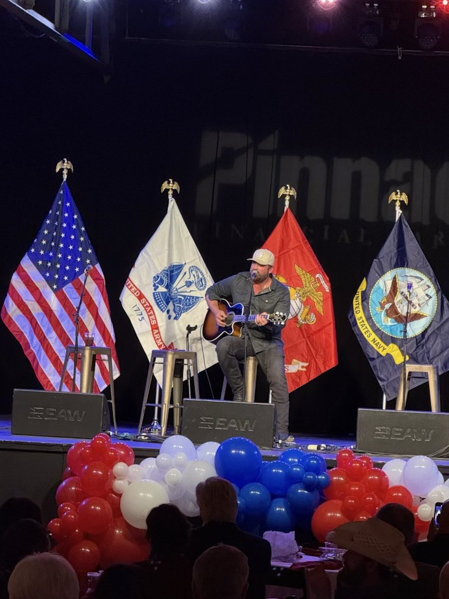 leebrice's tweet photo. Happy Independence Day y'all! 250 years of freedom to dream or live any life that our hearts want to chase..  how blessed we all are.. 

This is a great day of celebration, but there’s no amount fireworks or shows  that could express our gratitude to all of the men and women who have sacrificed so much over all these years for the rest of us to be able to say we all get to live in the greatest country on the planet.

Today, everyone be sure to say thank you to a service member today , hold your families close ..  and soak in this moment ..