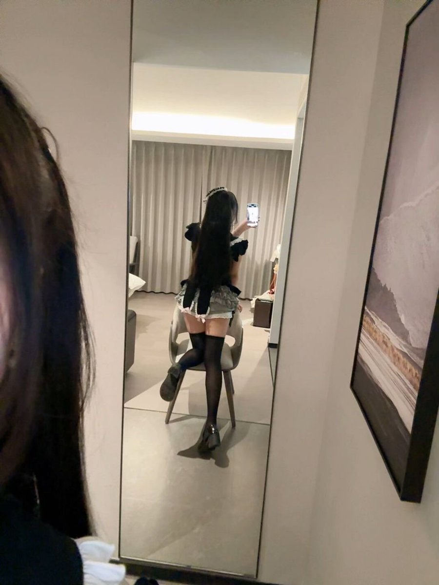 nusinhaD's tweet photo. 狗唧唧呢 给妈妈亮出来私信 我 https://t.co/Gr3zL4aCVv
