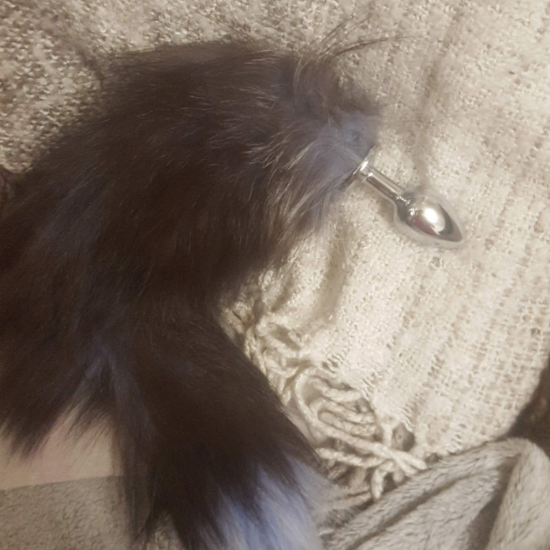 MissSaraMax1's tweet photo. Store item SOLD! Funky foxtail butt plug 🛍️ Get yours ➡️ https://t.co/ymWqzoVq0b #MVSales @manyvids https://t.co/Yq53qIPccf