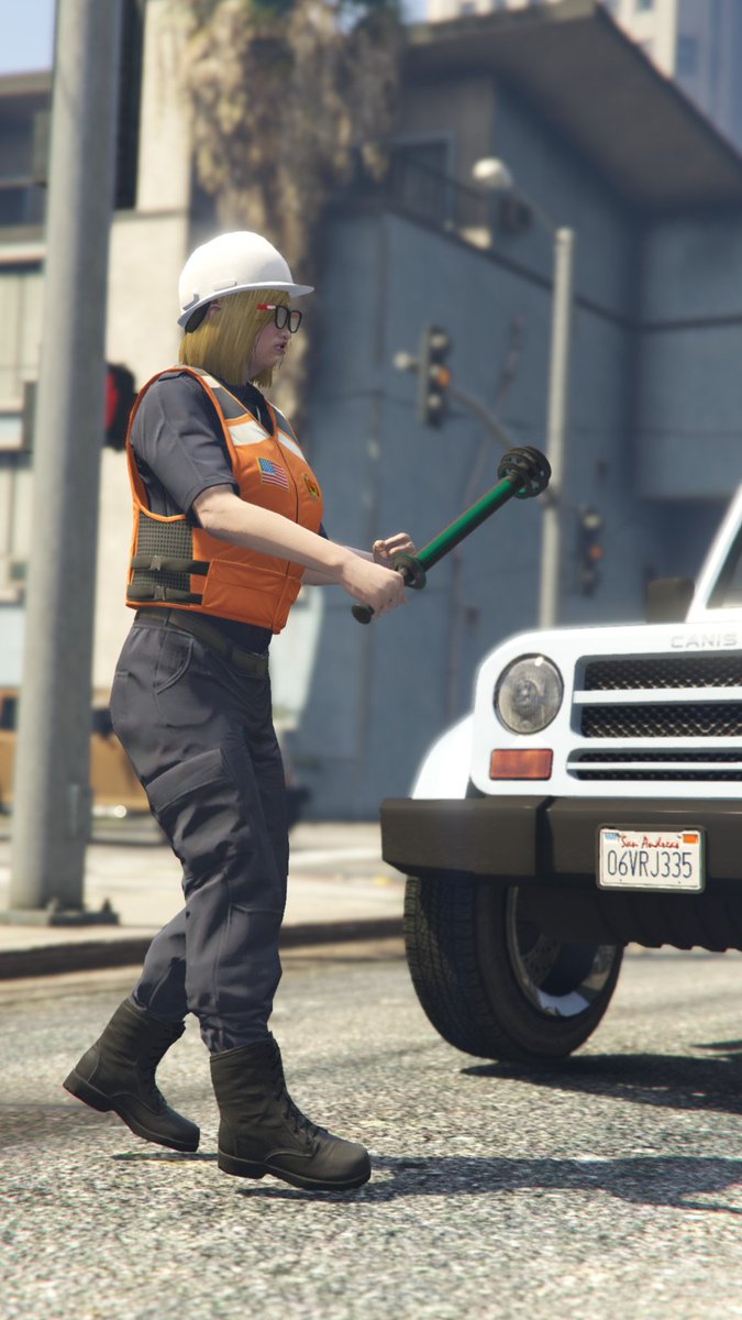 usany0n's tweet photo. 重大インシデント発生

#GTA5 https://t.co/yiYWDYzt8j
