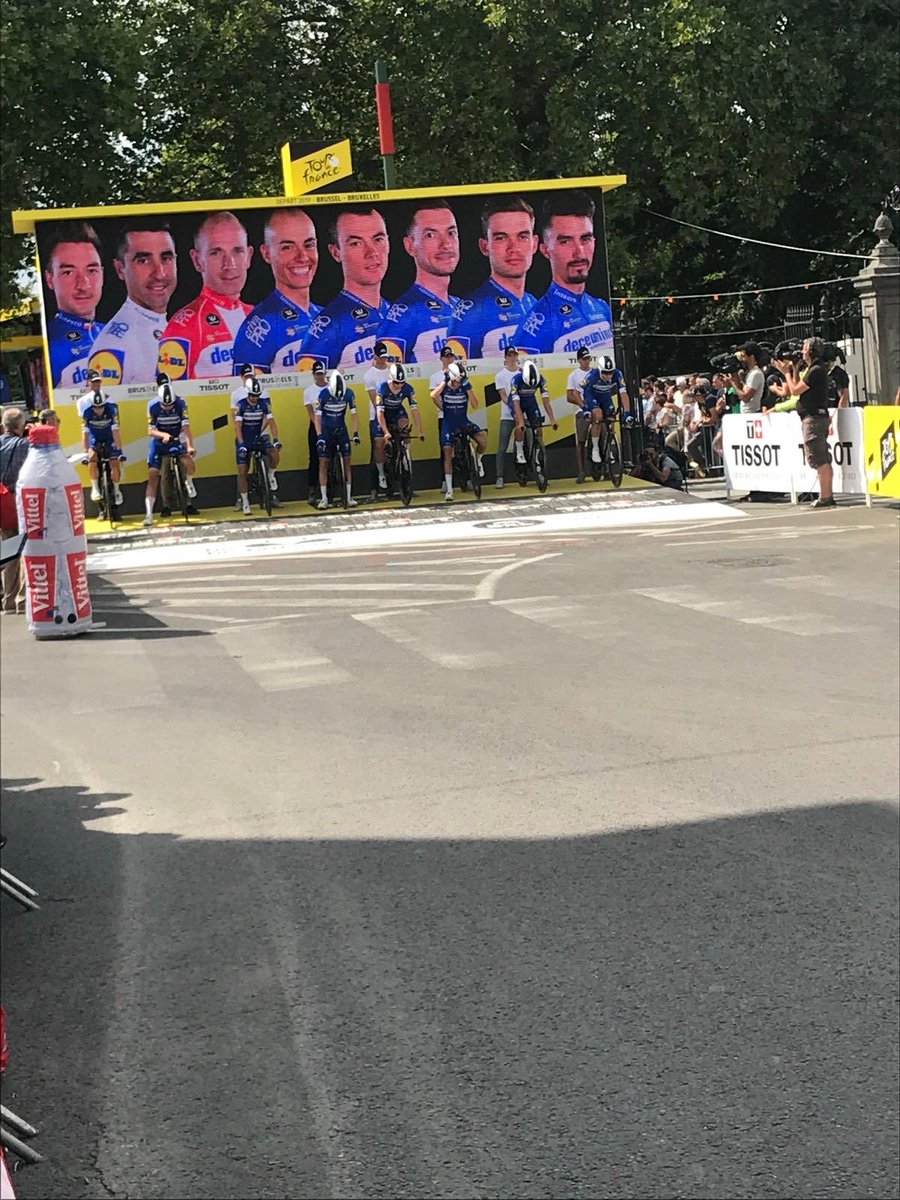 nibarruri's tweet photo. #tourdefrancexespn esta foto de la largada de la TTT de Bruselas 2019, con Maxi!!
Estábamos en la largada!!
Nelson de Montevideo https://t.co/sm7rGEZf3l
