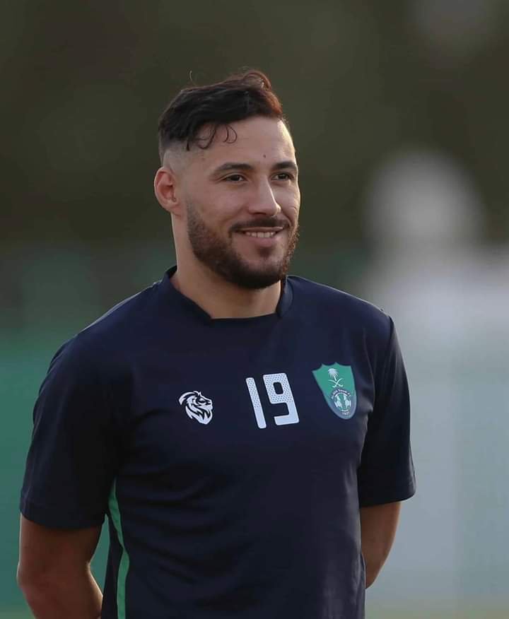 اهلاوي من الجزائر 🇸🇦💚🇩🇿 بطل القارة 🏆🔥🏆 tweet media