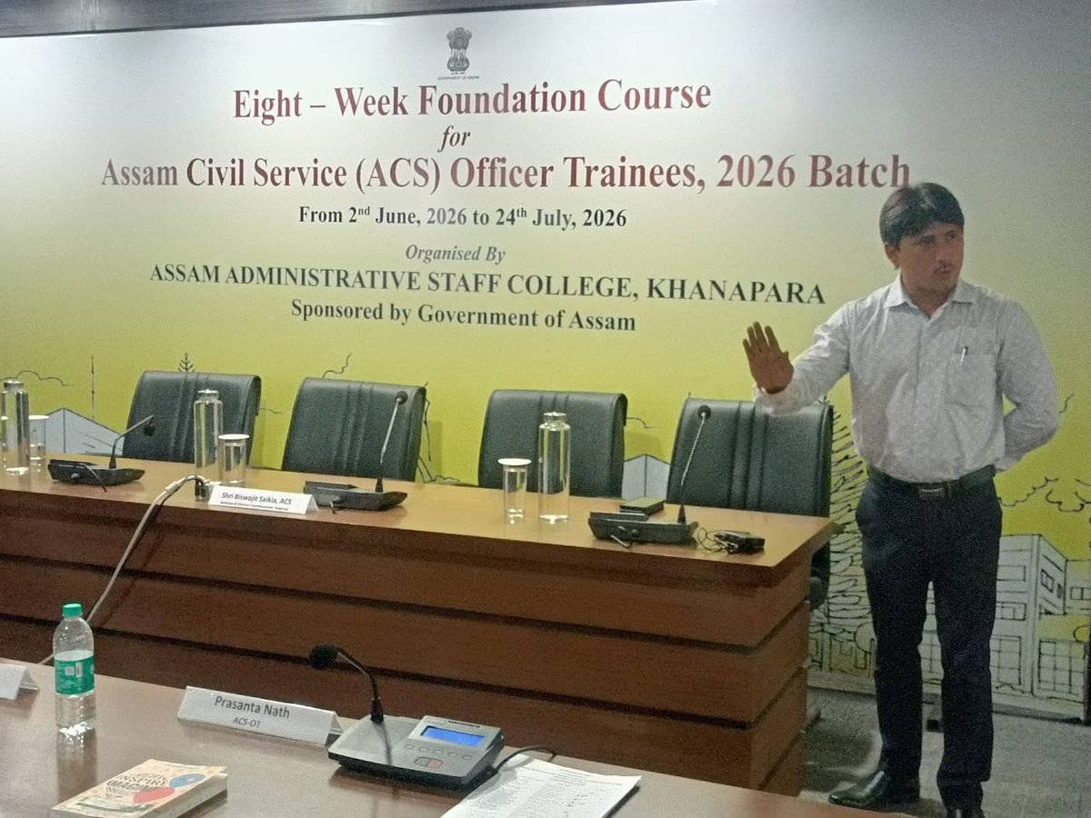 aasc1960's tweet photo. AASC is grateful to Shri Biswajit Saikia, ACS, ADC Kamrup for imparting a session on Managing Mass Public Gatherings: Law and Order Challenges for the ACS OTs https://t.co/ddDik3heO4