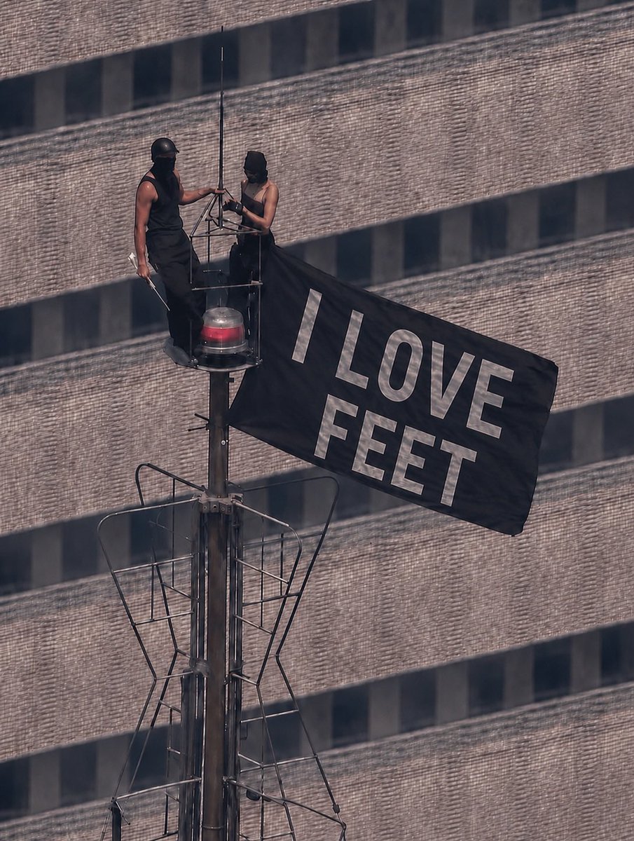 incuvbuz's tweet photo. #feetfetısh https://t.co/XvMipcF3zo