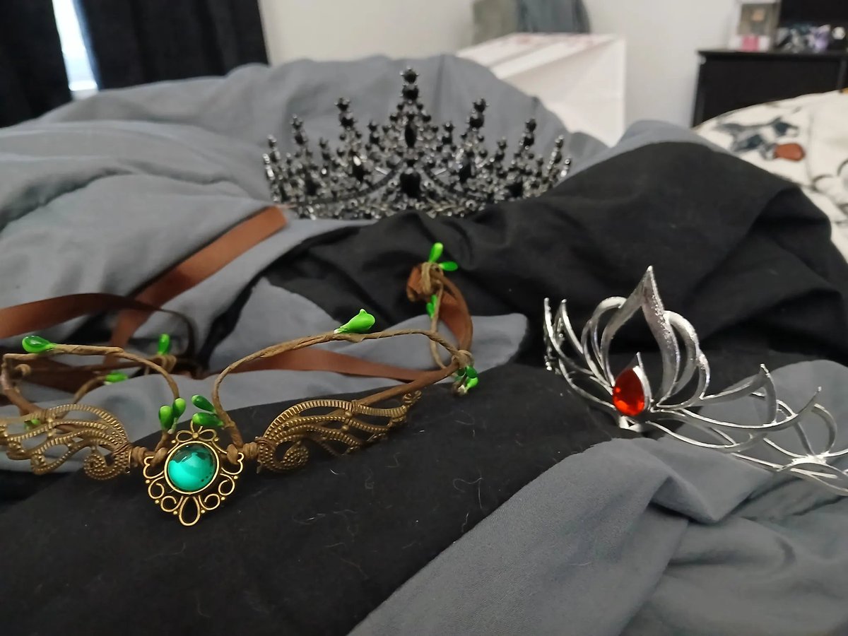 Rapture_VT's tweet photo. I'm royalty bish
I love em q.q momma rap spoils me https://t.co/4XAwfCIGmA
