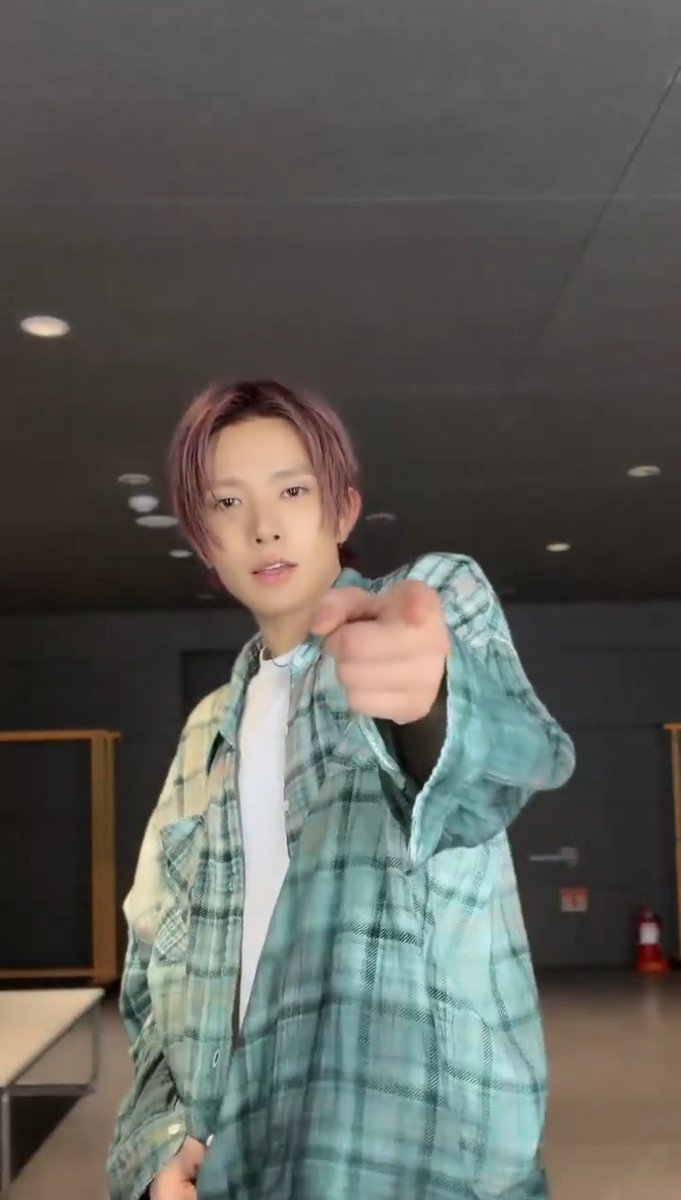 Enis7_hee's tweet photo. なんでも似合うけど、こういう色の服がめちゃくちゃ似合う🥹

#7_PIECES_ONE_ENHYPEN
#ONE_BLOOD_MAKES_SEVEN https://t.co/y7tODc4wU2