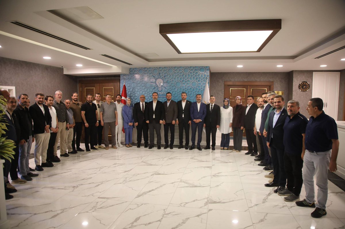 mahmutnazirli's tweet photo. AK Parti Genel Merkez AR-GE ve Eğitimden Sorumlu Genel Başkan Yardımcımız Sn. @mustafasenbd ‘i Elazığ İl Başkanlığımızda ağırlamaktan mutluluk duyduk.

İl teşkilatımızın kıymetli mensupları ve dava arkadaşlarımızla bir araya gelerek, şehrimiz ve geleceğimiz adına verimli istişarelerde bulunduk.Kıymetli Genel Başkan Yardımcımıza ve emeği geçen tüm teşkilat mensuplarımıza teşekkür ediyorum.