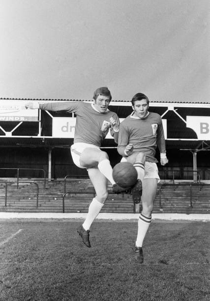 WrexhamLowdown's tweet photo. OTD 1967 ✍️

Today in 1967, Wrexham made a then club record signing with the capture of Ray Smith from Southend United for £8,000.

Ray would go on to spend five seasons at the club, scoring 71 goals and being part of the great 1969/70 promotion winning side.

He was a great player and famously scored at the Kop end at Anfield in front of 54,000, to give Wrexham a shock 1-0 half time lead in the FA Cup in 1970 (see third pic).

Ray lived in Wrexham after his footballing career finished and sadly passed away in the town 5 years ago, aged 77.