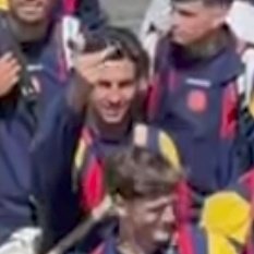 vrxnakova's tweet photo. lamine: ahí os quedais todos 😂🫵🏼
ferran: 🖕🏼🖕🏼🖕🏼🖕🏼🖕🏼🖕🏼

😂😂😂😂😂😂😂 https://t.co/LleFcZrqaE
