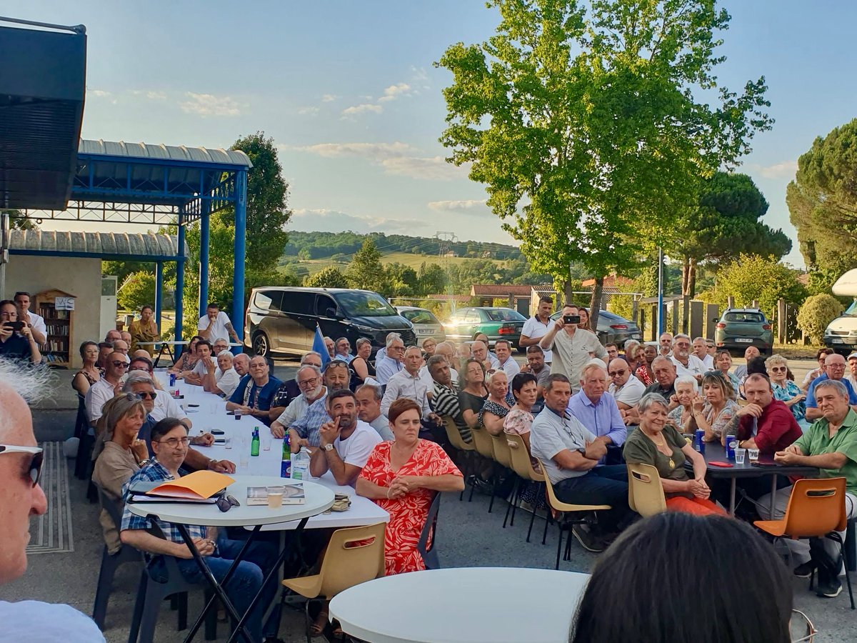 RNLotetGaronne's tweet photo. Hier soir, nous avons partagé un excellent moment à nos côtés lors de notre repas républicain à #Vares.
Un grand merci à tous les militants, adhérents et sympathisants présents pour leur participation, leur convivialité et leur fidélité. https://t.co/ysc5577uD4