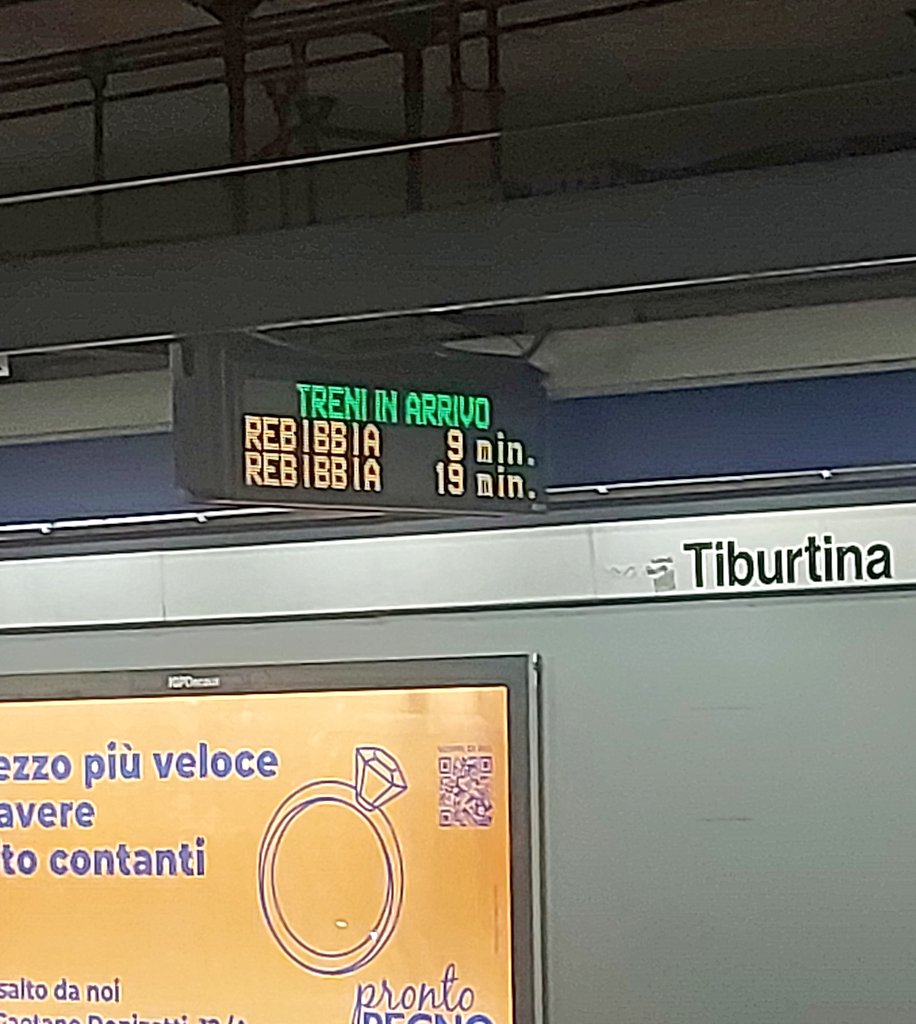MercurioPsi's tweet photo. Tempistiche su #MetroB adesso, non ho fotografato subito, segnava:
➡️ 10 min / 20 min
da #CartaServizi #ATAC è normale così, ricordo però il cit.
"a fine 2025 arriveremo ad una frequenza di circa 3,5 min su #MetroB"
#Ultimo #Roma https://t.co/qtcPA9s7iQ