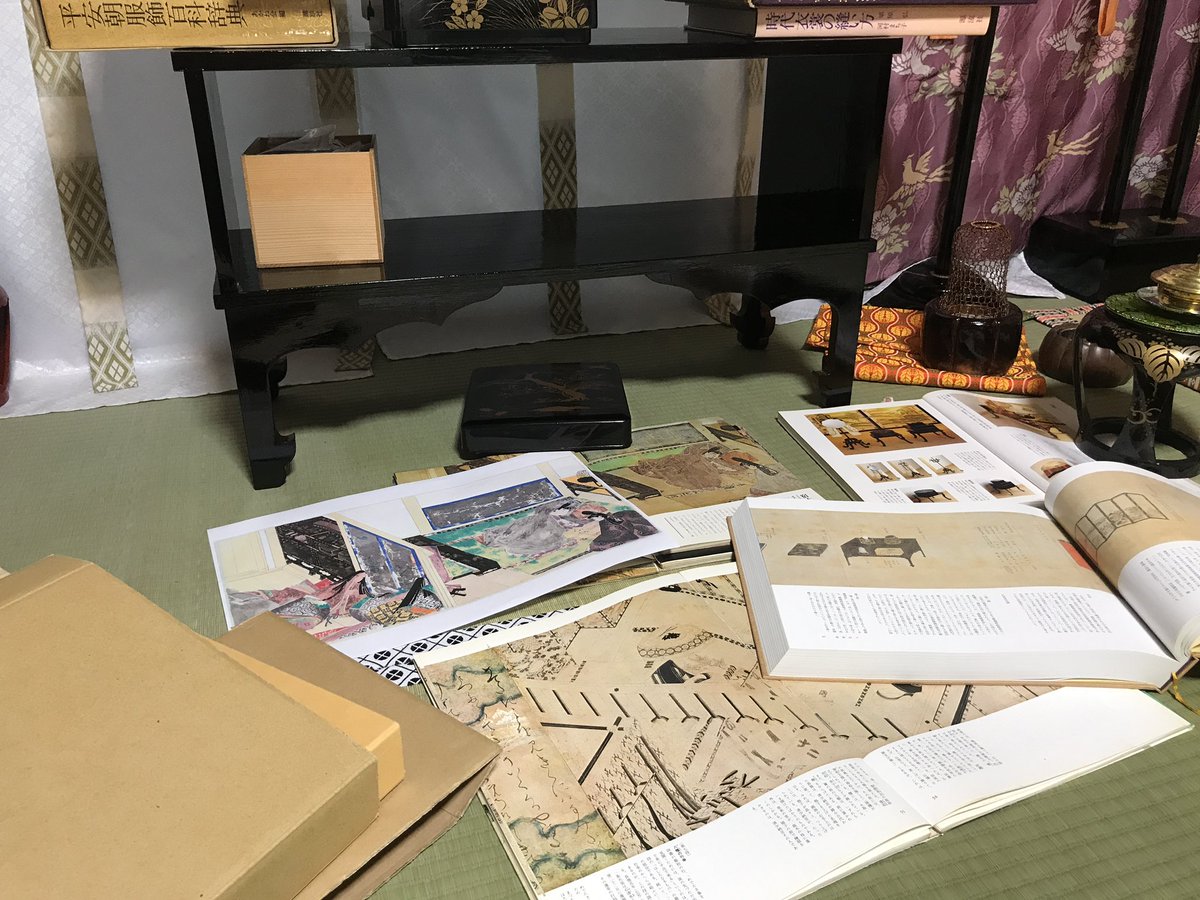 jyoukouin's tweet photo. なつかしや
二階棚作って漆を塗ったときの写真が。
あれから随分経ったものでございます。
まさかこんなに愛用することになろうとは https://t.co/a8RxCL7PxP