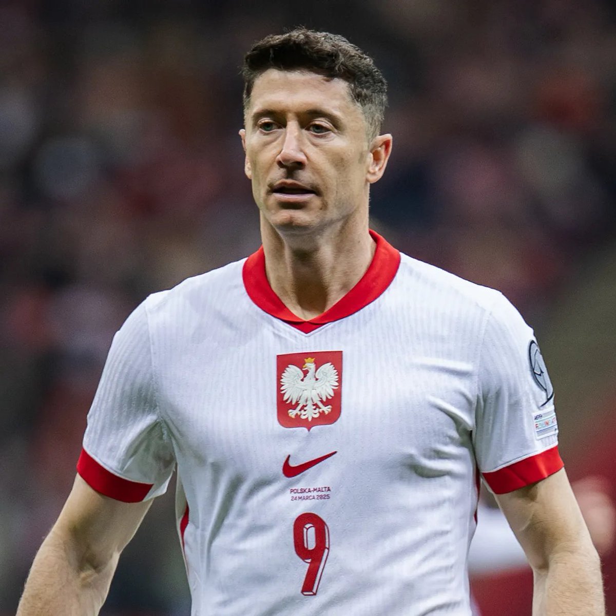 bpthaber's tweet photo. Lewandowski'nin Instagram'da yeniden paylaştığı gönderi:

"Ronaldo'nun 3 maçlık cezasını iptal ettiler. Kolombiya'nın maçı kazandıran golünü iptal ettiler, şimdi ise Hırvatistan'ın golünü iptal ettiler.

Neden FIFA Cristiano Ronaldo ve Portekiz'i el üstünde tutuyor?" https://t.co/Qlvz02vR1d
