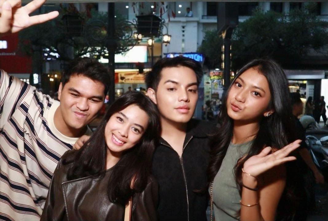 Lattesugarush's tweet photo. LUCU BANGETT BESTIEE INI!!🤩🤩🤏 https://t.co/3c21TPDq5d