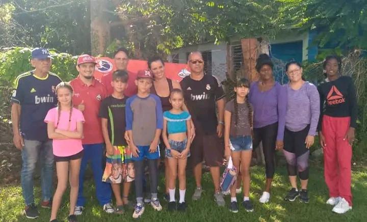 MelenaCam's tweet photo. En ocasión del Día Internacional del Periodista Deportivo, se realizó un encuentro como parte de las actividades del programa Verano con mi gente. La cita reunió  generaciones con el propósito de acercarlas a la historia y los logros del béisbol en el territorio.
#CAMMelena https://t.co/B2vvLr3xgQ