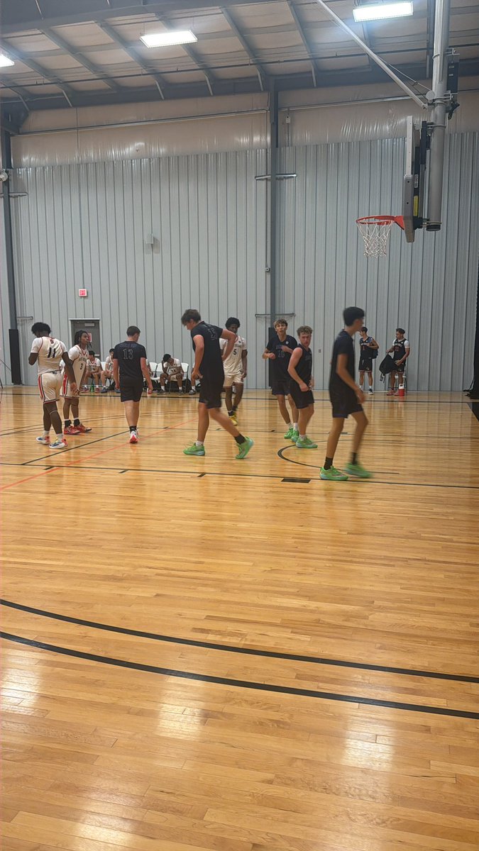 jake_filippo's tweet photo. U17 Oklahoma Saints - Highly connected group with great chemistry. A cohesive unit, unselfish play on both ends of the floor. 

@NxtProHoops https://t.co/GQHDbY3JZf