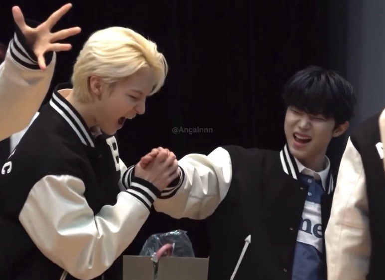 AngaInnn's tweet photo. 우정즈 영원･*♡ https://t.co/DuduSEfsc0