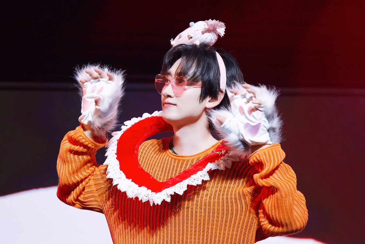 diary1300's tweet photo. 260704 SHANGHAI FAN MEETING HD2

 🍬🍬🍬🍬🍬

#은혁 #EUNHYUK #이혁재 #李赫宰 #ウニョク
#슈퍼주니어DnE #SuperJuniorDnE https://t.co/xVXr3mAqSe