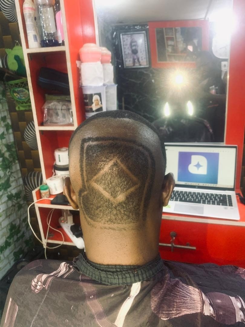 Blessed𝕱𝖎𝖓𝖌𝖊𝖗𝖘🦍💈 tweet media