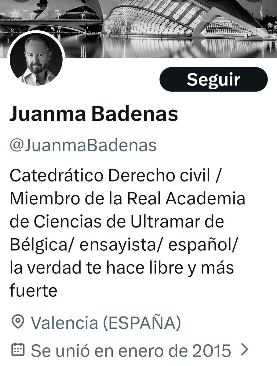 Alicia_Andujar's tweet photo. Este personaje de VOX que alardea de cátedras, se pasa el principio de legalidad y los derechos fundamentales por el forro.
Aquí lo tenemos allanando el local de un sindicato de estudiantes.
Los socios del Partido Popular y de María José Catalá. https://t.co/MmiJhHeDUW