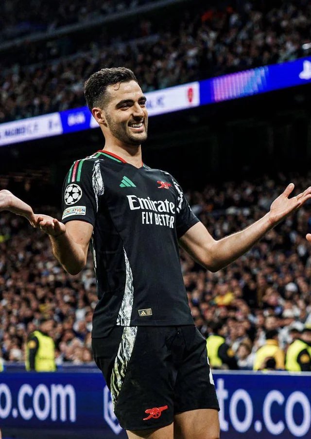 SardarGooner's tweet photo. Brother i’ve got a surprise for you. https://t.co/K4k0lgunTh