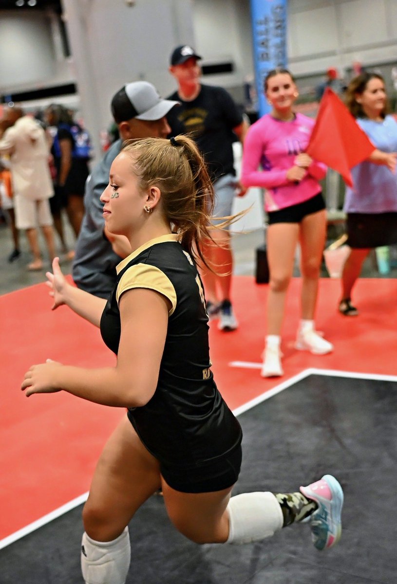 raerandazzo7's tweet photo. Club season came to an end at AAU Nationals Orlando. Lost in the championship game in the Pearl Bracket, after playing in Gold for two days. Team got some action shots done! Highlights etc coming from the tournament and season soon โฆ @aauvolleyball #aauvolleyball #aaunationals https://t.co/tCFtvLOp7q