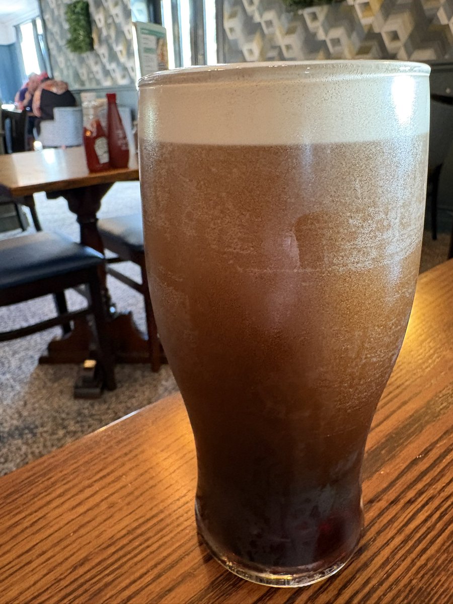 sarahspints's tweet photo. Settling…
Had better 🤷🏼♀️
#Guinness #Pints #Friday #Pionta https://t.co/CmbsjkQLGz