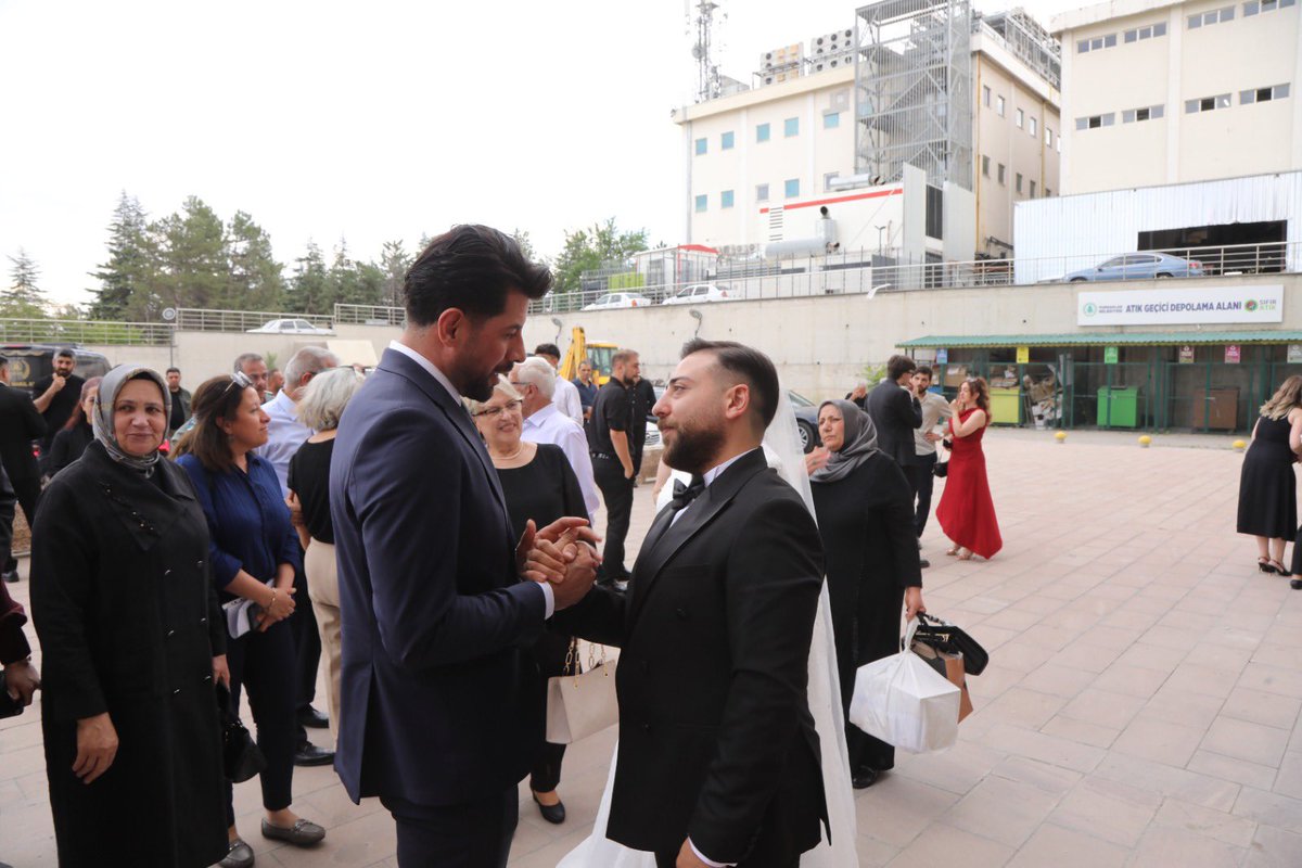 AKPURSAKLAR's tweet photo. İlçe Başkanımız Sn.İbrahim Kopan,MHP Pursaklar İlçe Başkanı Sn.Veysel Yıldırım, Kadın Kolları Başkanımız Sn.Perihan Öztürk,yürütme ve yönetim kurulu üyelerimiz ile birlikte, Kalecik Dernekler Federasyonu tarafından düzenlenen Aşure Programı’na katılım sağladık.

@abuyukgumus 
@hakanhanozcan 
@ibrahim_kopan 
@kurtcancelebi 
@AkpartiAnkara