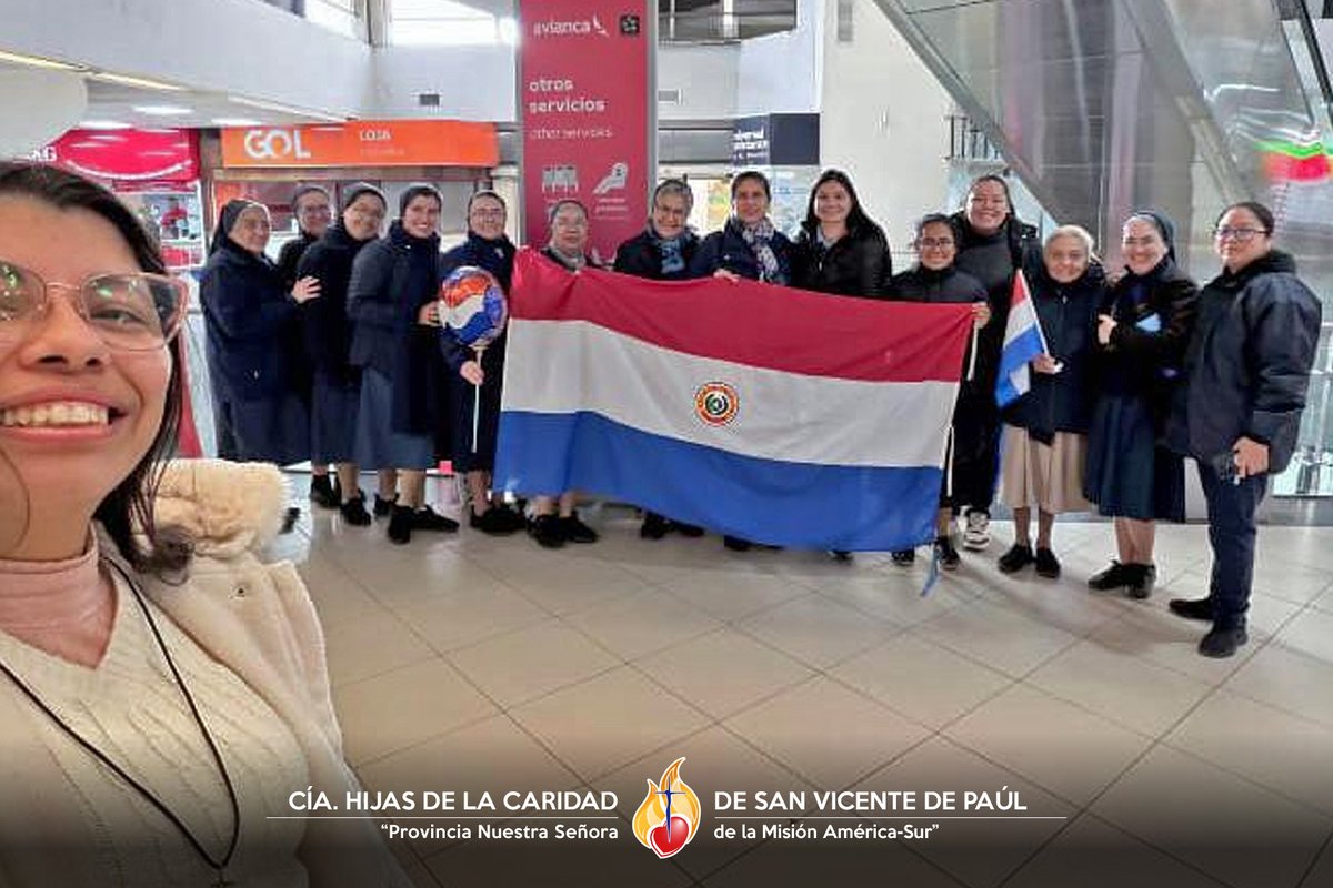 HCAmericaSur's tweet photo. 🌟 Nuevo Servicio, Nueva Misión: Despedida de Sor Rosa Ovelar 🙏 con motivo de su próximo traslado a la Casa Madre en Francia.

🌐 https://t.co/VZhBROtu2X

#HijasDeLaCaridad #hijasdelacaridadamericasur #artesanasdepazyesperanza #servicioymisión https://t.co/LDN9YxKkP3