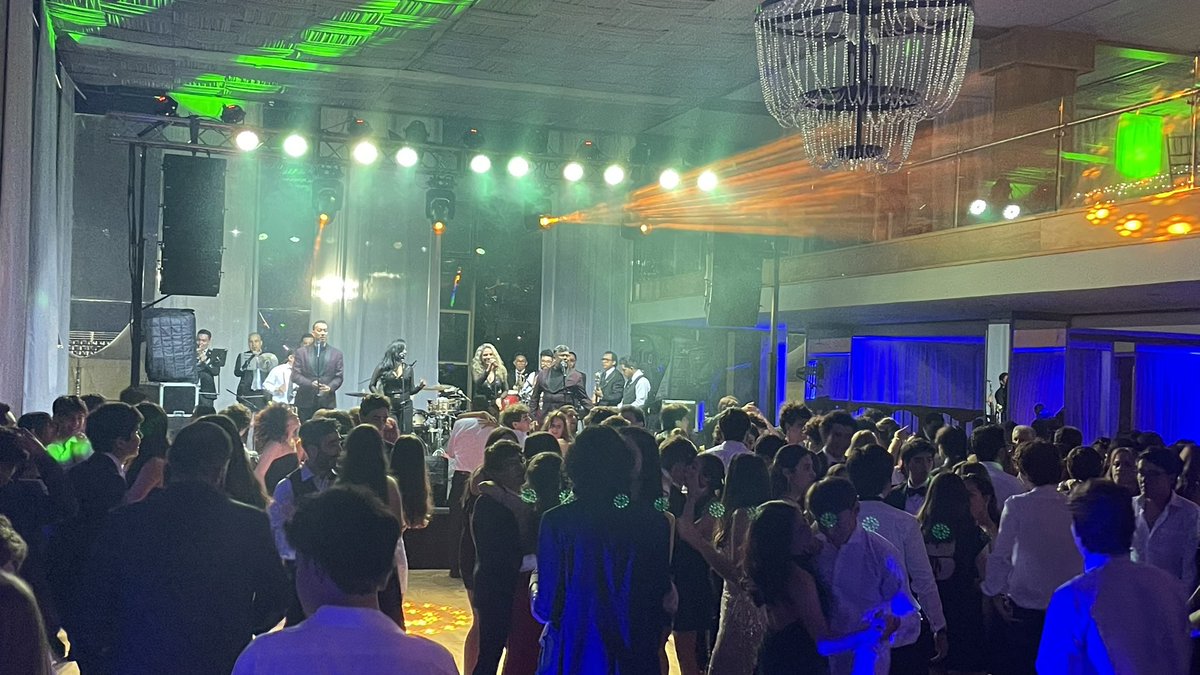 lasextrellas's tweet photo. PROM DEL LICEO FRANCÉS . Que bonita fiesta en el Carmel club de Bogotá . 3 de julio de 2026 ❤️❤️👏🏻 https://t.co/UlOLTNRVv9