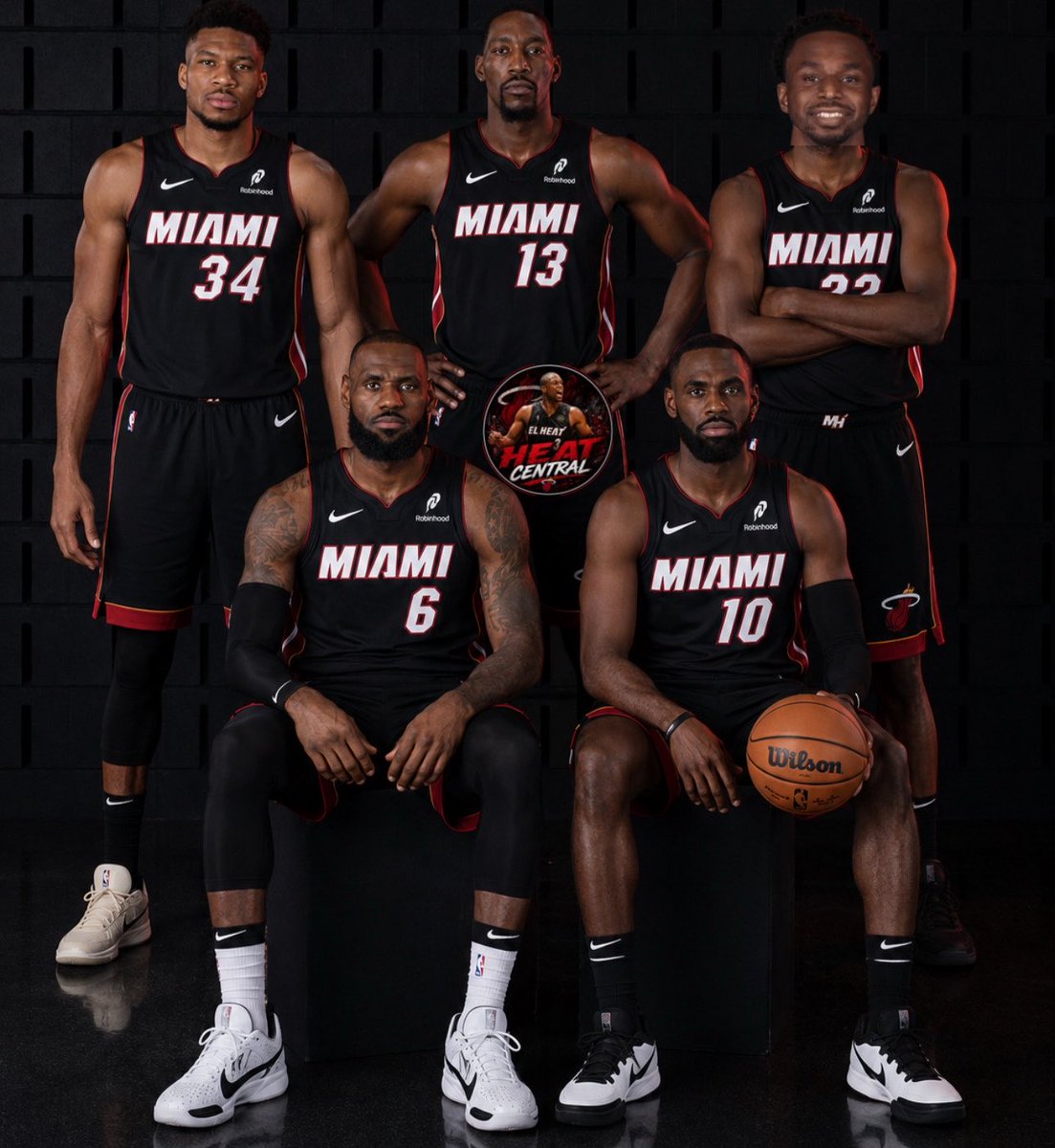 TheHeatCentral's tweet photo. PG: LeBron James
SG: Tim Hardaway Jr
SF: Andrew Wiggins
PF: Giannis Antetokounmpo 
C: Bam Adebayo

6th: Pelle Larsson
7th: Davion Mitchell
8th: Bobby Portis
9th: Bradley Beal/Middleton
10th: Simone Fontecchio
11: Ryan Conwell

This is an automatic 5th ring @KingJames 👑 https://t.co/C9RPdf792H