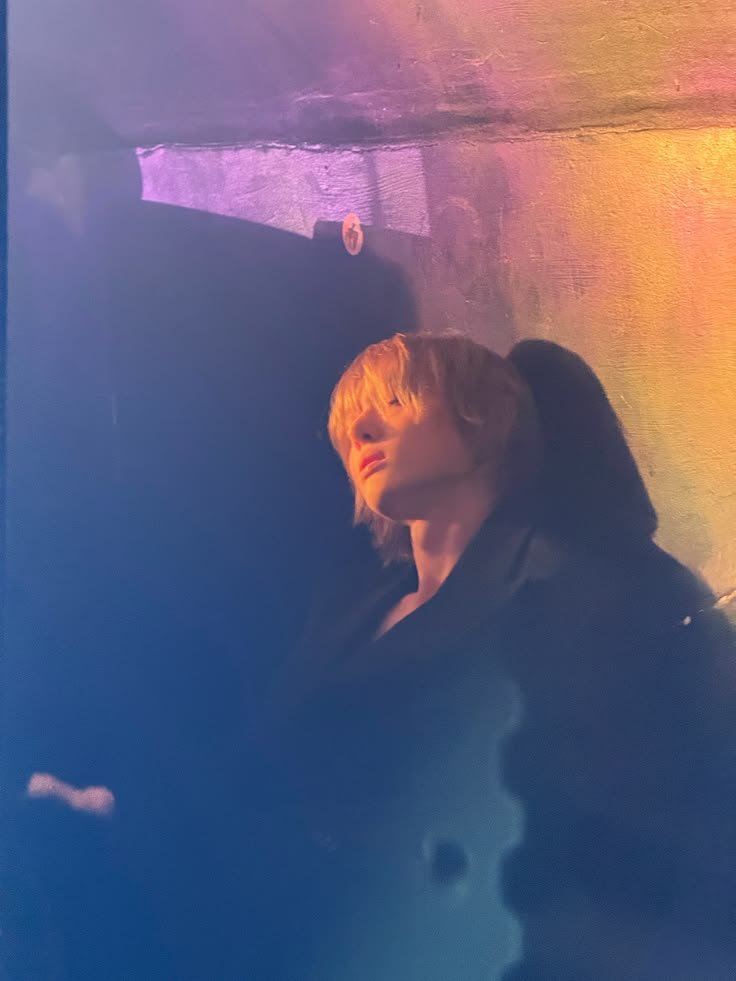 koerwon's tweet photo. y esta rubia tan hermosa https://t.co/82pcZoKYb9