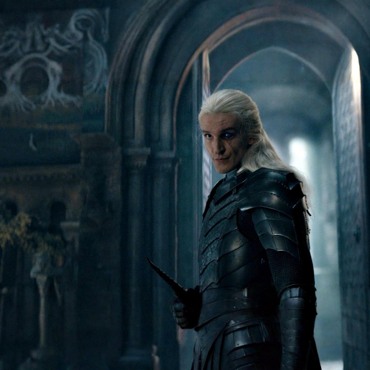 notThamerr's tweet photo. #houseofthedragon
رحت اشوف دروع مسلسل فارس من الممالك السبع وانصدمت بمدى روعتها ومهابتها ، فالمقابل دروع سخيفه ب آل التنين 

- فرق الجودة واضح جدًا والعجيب ان اليمين مسلسل ميزانيته 100 دولار مقابل ميزانيته 20 مليون https://t.co/SWDynhJR2h