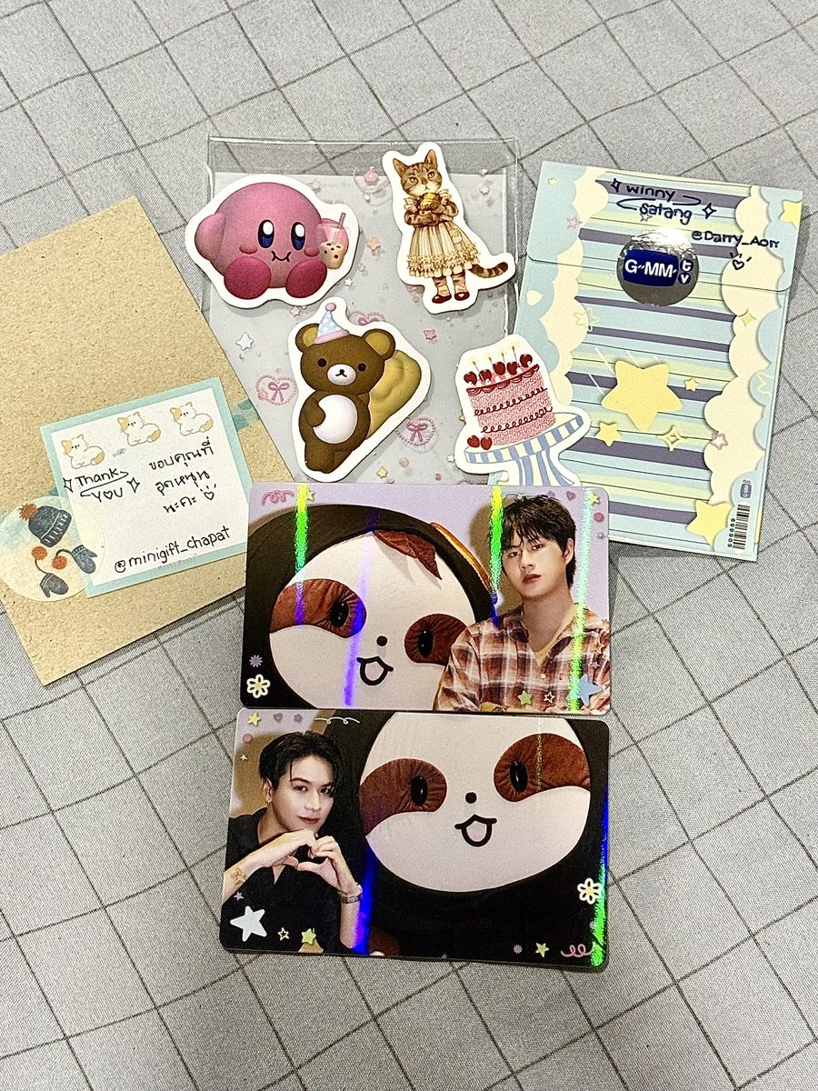 Darry_Aom's tweet photo. เฟรมสลอธของเราตลอดไป 🦥🩵🤍

ขอบคุณการ์ดราคาดีจาก #mncpreview ด้วยฮับ

#WinnySatang #SAMRUAY https://t.co/34sE1UpNS6
