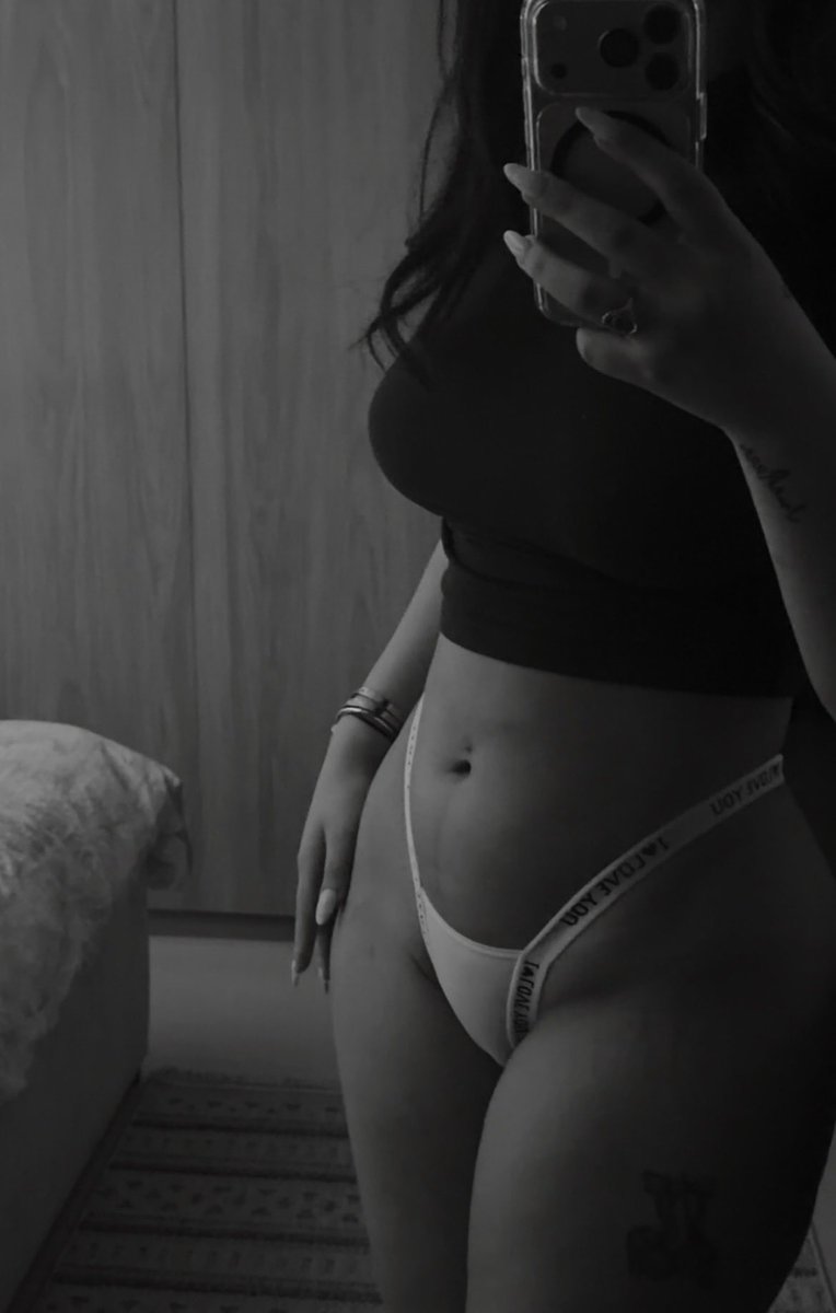 jjijne's tweet photo. Curves that define perfection https://t.co/1o3unhMaJ0