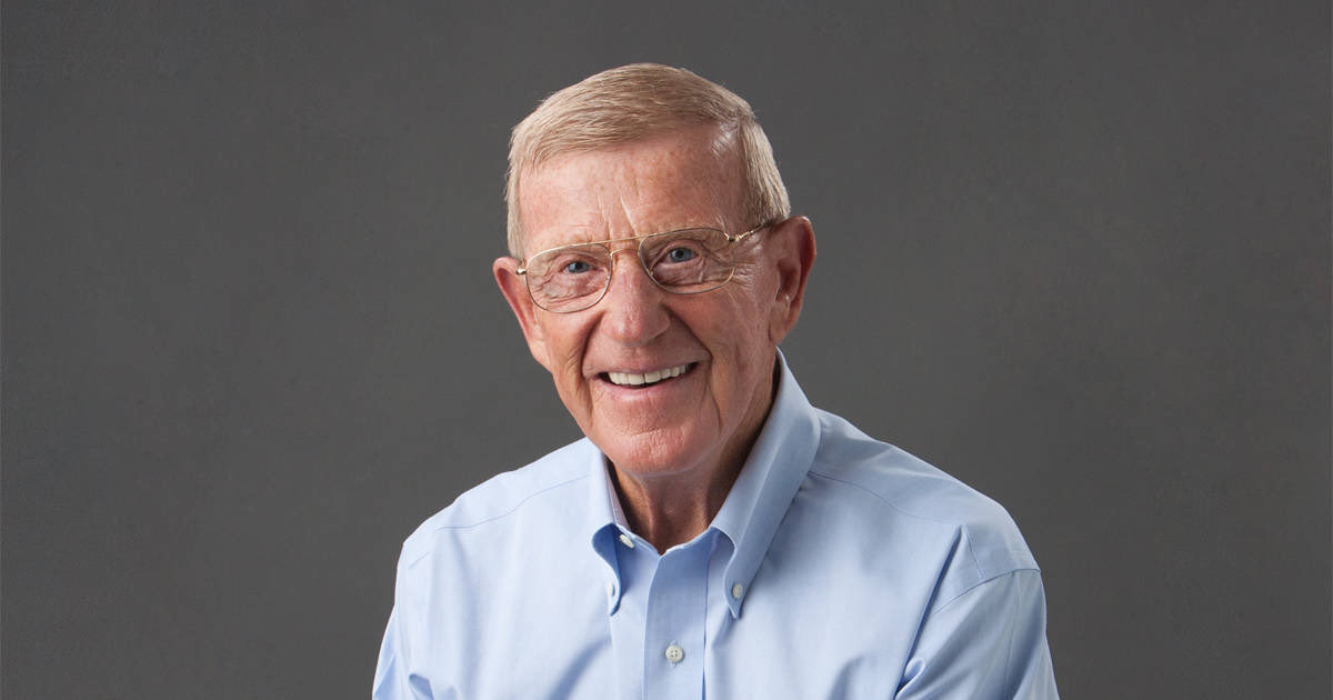QQ7AT's tweet photo. “ليس العبء هو ما يحطمك، بل الطريقة التي تحمله بها.”

- Lou Holtz https://t.co/ZZCGaJJm7a