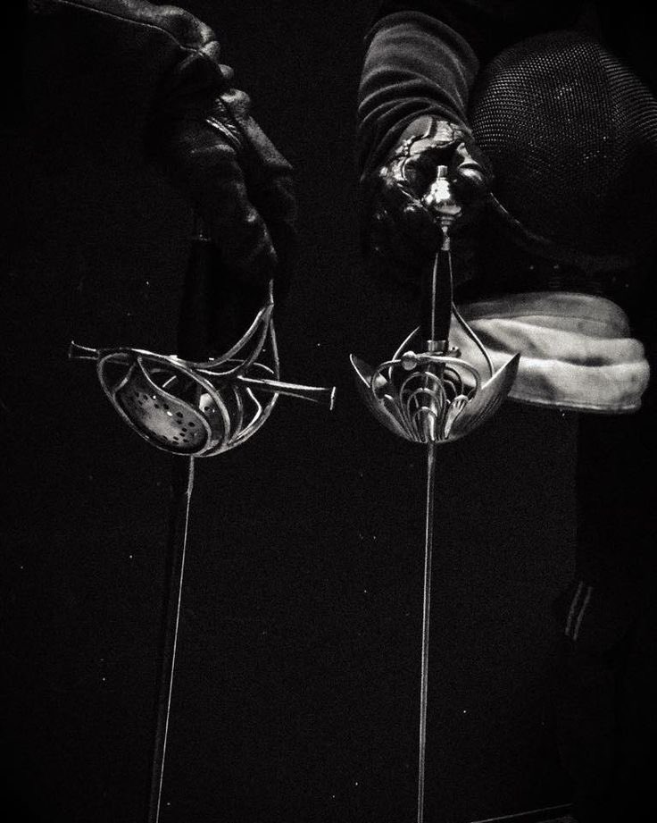 five5hrgrvs's tweet photo. ⠀
                  “𝐓𝐫𝐚𝐝𝐢𝐭𝐢𝐨𝐧𝐬 𝐬𝐡𝐨𝐮𝐥𝐝 𝐧𝐨𝐭
                     𝐢𝐧𝐭𝐞𝐫𝐟𝐞𝐫𝐞 𝐰𝐢𝐭𝐡 𝐩𝐫𝐨𝐠𝐫𝐞𝐬𝐬”

    удивительно сколько людей
    пытаются запретить своим
    дочерям фехтовать и
    просят меня подтвердить их
    слова о “мужском деле”.

[+]
⠀ https://t.co/zhQDPCeLoD