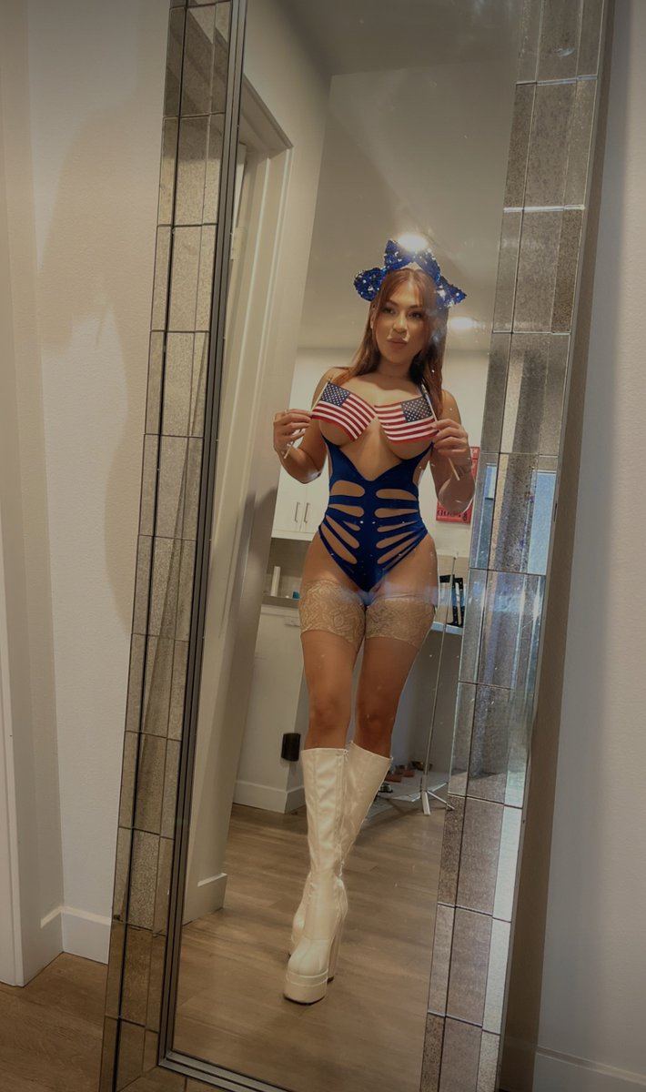 Arenita_starr's tweet photo. https://t.co/8VW5z3Jzae

Happy 4th of July https://t.co/gC86PTr8j6