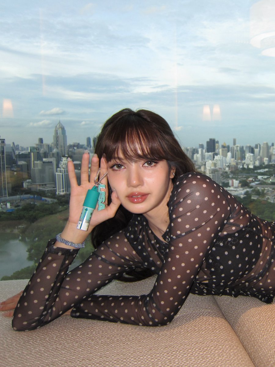 LaliceUpdates's tweet photo. #LISA IG update:

“#dentiste on the go

#dentistexlisa” 

🔗 https://t.co/hU05HVPaGh

@wearelloud @Dentiste_X https://t.co/M3ghPCurSy