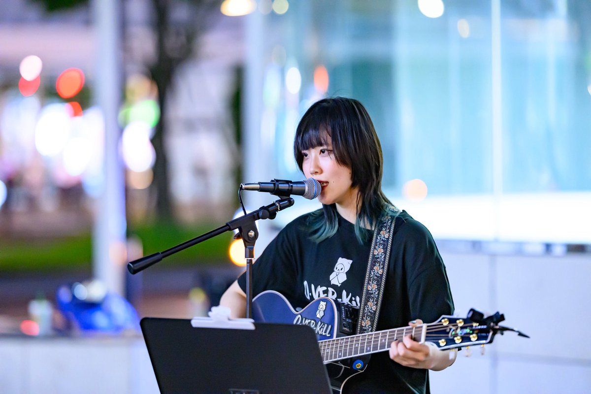 miyu_overkill's tweet photo. 私はずっと口にすることが怖くて言えなかったことがあるんだけど、
バキルの音楽を世に伝え切るまで、自分が納得いくまで絶対にバキルを続けます！
何があってもしがみついてやります。

アイドルになってからじゃなくこれまでの人生、自分の思うことは表に出さないようにしてきた人生だけど、言わなきゃ伝わらないこともあるからこそ最近は思ったことを少しずつ伝えてます。
言わない後悔より言う後悔！笑

頑張った分だけ、人より努力した分だけ、グループのために動いた分だけ、全てが報われるなんてことは全くなくて、どれだけ頑張っても報われないこともある。アイドルだけじゃないと思うんだけどね！
でも本当に苦しい時も辛い時もあるけどみんなの喜んでくれる笑顔、私に伝えてくれる言葉一つ一つのおかげでアイドルを続けたいと思えるし、この笑顔を私は守れる立場に居られるんだって、本当に私に関わってくれる全ての方にありがとうを伝えさせてください。
バキル、これからもっともっとでかくなるぞ！！
置いてかれないように着いてきてよね！
愛してるよ

#o_ver_kill #バキル