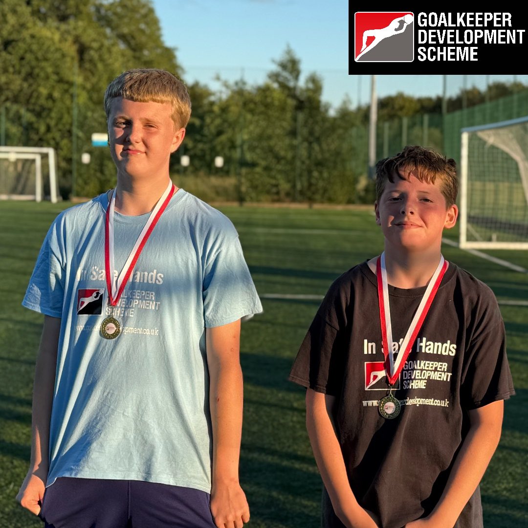 GDSOfficial__'s tweet photo. Congratulations to Pickford &amp; Skimmer who were Keepers of the night at Gospel Oak. 
Both stood out in their groups and were chosen as outstanding performers of the night by their coaches, with excellent work rate and attitude. 
#gdsawards #gdsacademy #goalkeeping #insafehands https://t.co/vrnd2VYojq