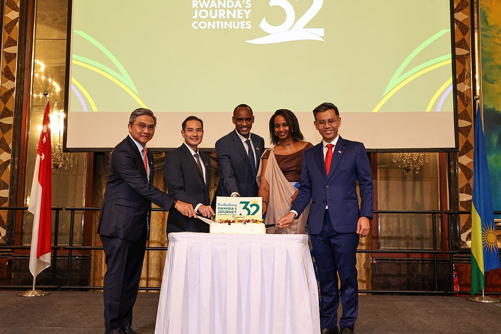 RwandaSingapore's tweet photo. Today, we were honoured to be joined by senior officials from the Government of #Singapore, Heads of Diplomatic Missions, Friends of #Rwanda, and members of the Rwandan community as we celebrated the 32nd anniversary of #Kwibohora, Rwanda's Liberation Day.

High Commissioner @IBMuhizi paid tribute to the brave men and women who fought tirelessly for #Rwanda’s liberation, including those who made the ultimate sacrifice to secure our country’s freedom.

He also reflected on Rwanda’s remarkable journey from liberation to transformation, underpinned by unity, resilience, inclusion, and innovation. He further highlighted the growing Rwanda–Singapore partnership, which continues to expand across key areas such as Fintech, AI, Education, Sustainability, Security, and Trade.