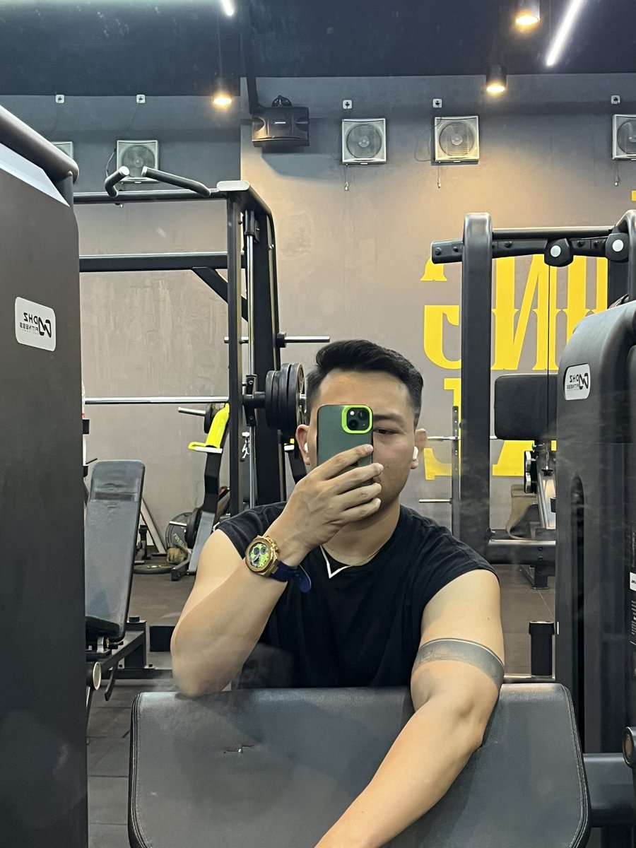 camomileee2's tweet photo. Mode GYM dan mode Momong 😍 https://t.co/8s1KJXRFTv